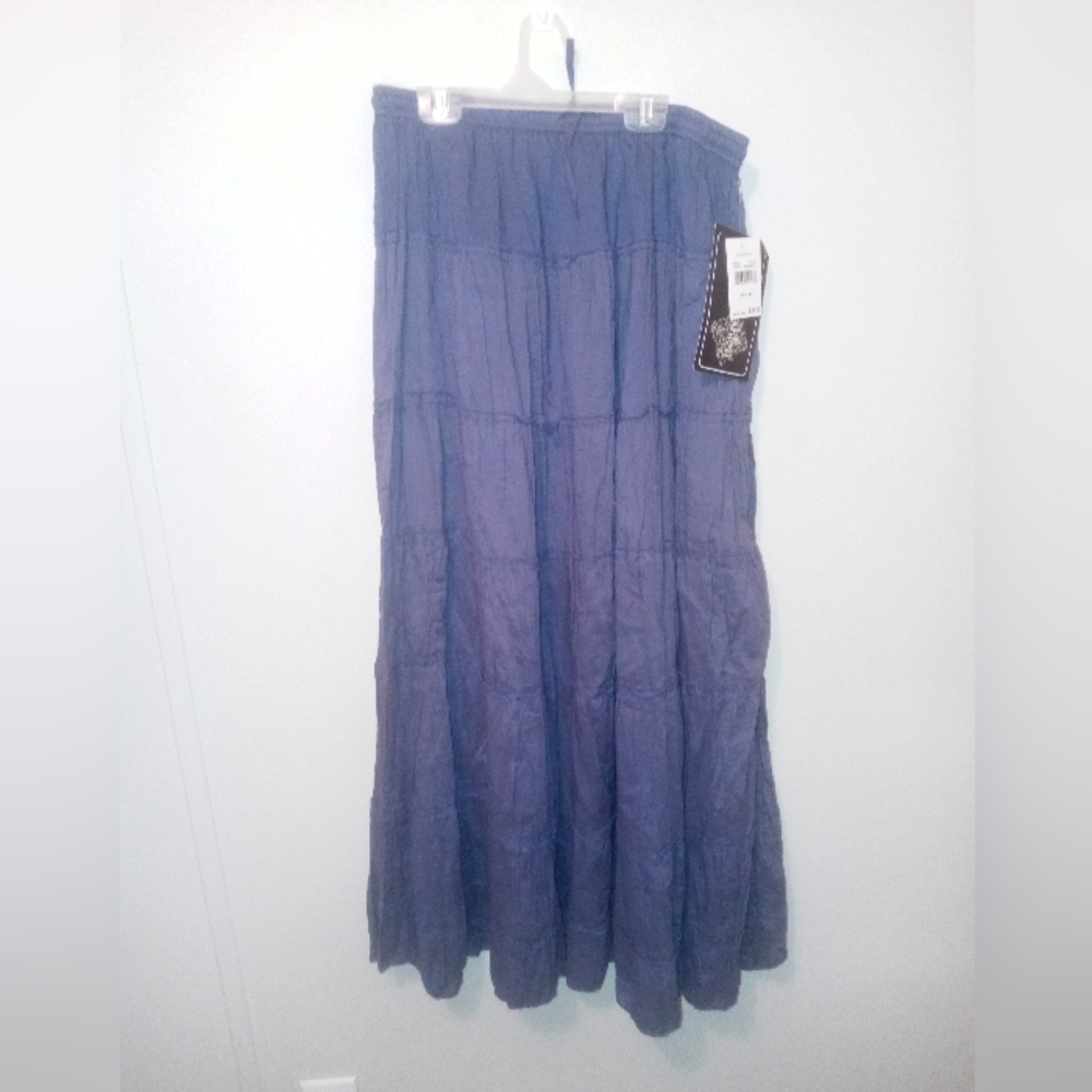 Nwt Jane Ashley size Xl flowy skirt